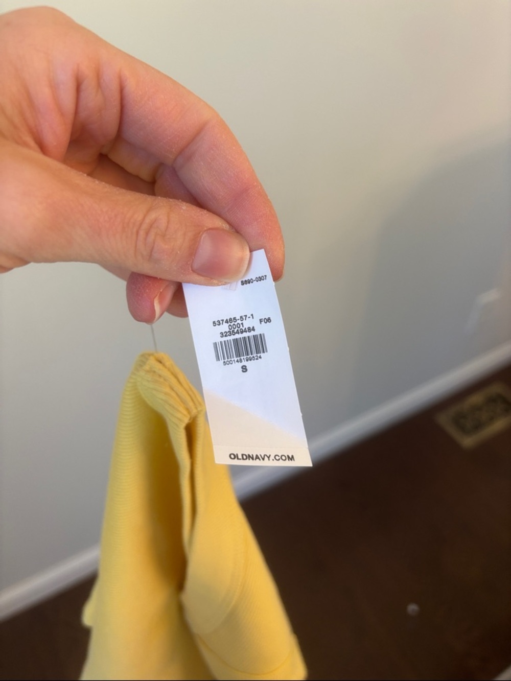 Old Navy Yellow Cropped Tank Top Size Small NWT - Picture 2 of 4